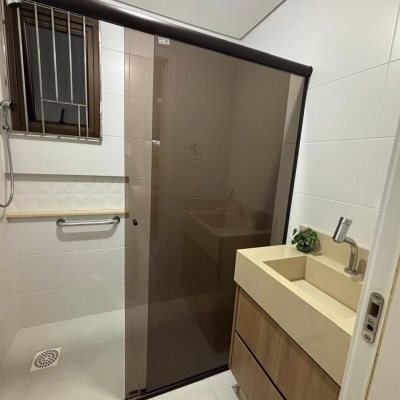 Apartamentos com 65m², 2 quartos (sendo 1 suíte), 1 garagem, no bairro Capoeiras em Florianópolis