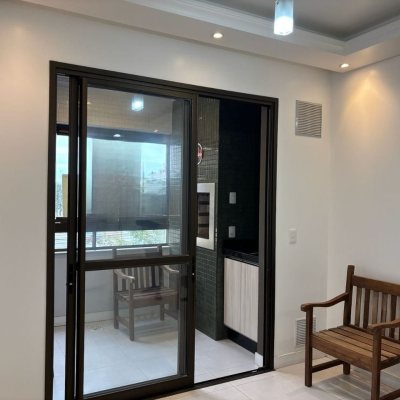 Apartamentos com 65m², 2 quartos (sendo 1 suíte), 1 garagem, no bairro Capoeiras em Florianópolis