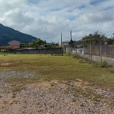 Terreno Comercial/Residencial com 3506m², no bairro Enseada do Brito (Ens Brito) em Palhoça
