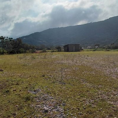 Terreno Comercial/Residencial com 3506m², no bairro Enseada do Brito (Ens Brito) em Palhoça