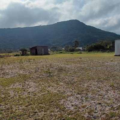 Terreno Comercial/Residencial com 3506m², no bairro Enseada do Brito (Ens Brito) em Palhoça