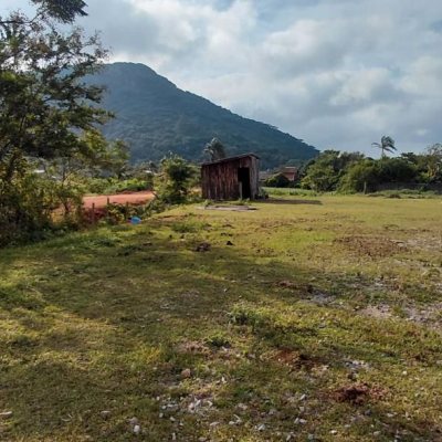 Terreno Comercial/Residencial com 3506m², no bairro Enseada do Brito (Ens Brito) em Palhoça