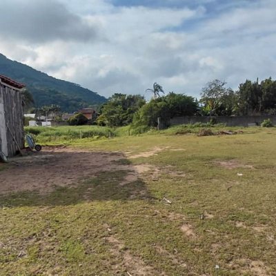 Terreno Comercial/Residencial com 3506m², no bairro Enseada do Brito (Ens Brito) em Palhoça