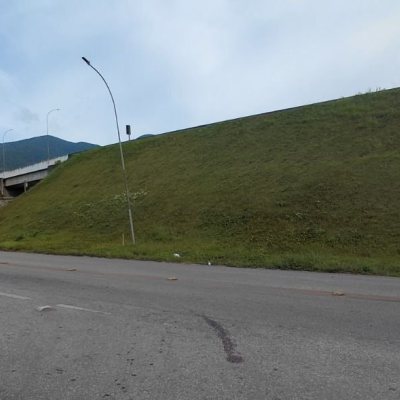 Terreno Comercial/Residencial com 3506m², no bairro Enseada do Brito (Ens Brito) em Palhoça