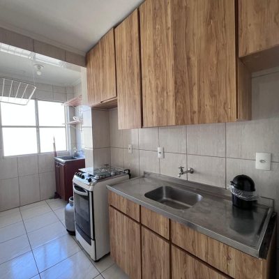 Apartamentos com 56m², 3 quartos, 1 garagem, no bairro Coqueiros em Florianópolis
