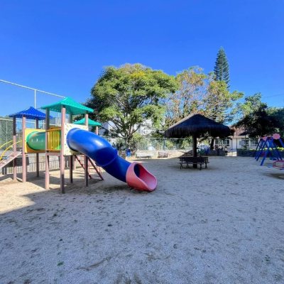 Apartamentos com 56m², 3 quartos, 1 garagem, no bairro Coqueiros em Florianópolis