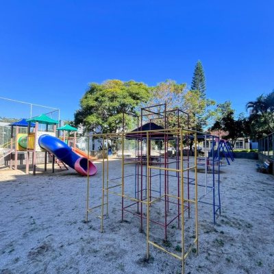 Apartamentos com 56m², 3 quartos, 1 garagem, no bairro Coqueiros em Florianópolis