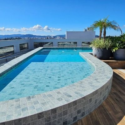 Apartamentos com 113m², 3 quartos (sendo 3 suítes), 2 garagens, no bairro Kobrasol em São José