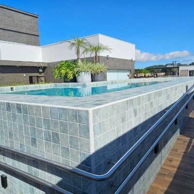 Apartamentos com 113m², 3 quartos (sendo 3 suítes), 2 garagens, no bairro Kobrasol em São José
