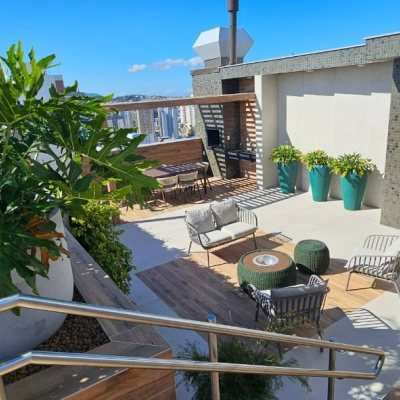 Apartamentos com 113m², 3 quartos (sendo 3 suítes), 2 garagens, no bairro Kobrasol em São José