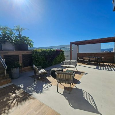 Apartamentos com 113m², 3 quartos (sendo 3 suítes), 2 garagens, no bairro Kobrasol em São José