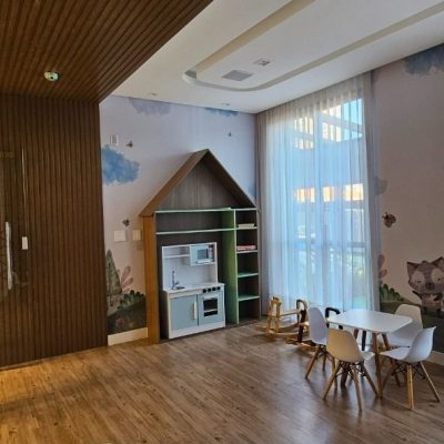 Apartamentos com 113m², 3 quartos (sendo 3 suítes), 2 garagens, no bairro Kobrasol em São José