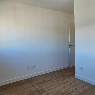 Apartamentos com 113m², 3 quartos (sendo 3 suítes), 2 garagens, no bairro Kobrasol em São José