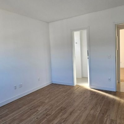 Apartamentos com 113m², 3 quartos (sendo 3 suítes), 2 garagens, no bairro Kobrasol em São José