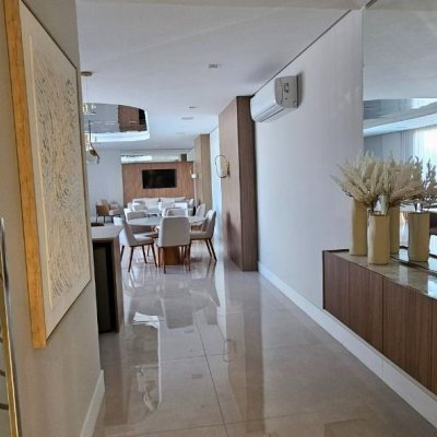 Apartamentos com 113m², 3 quartos (sendo 3 suítes), 2 garagens, no bairro Kobrasol em São José