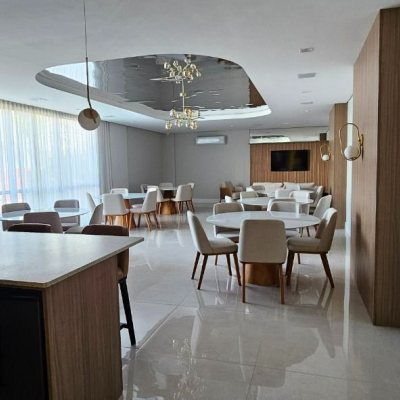 Apartamentos com 113m², 3 quartos (sendo 3 suítes), 2 garagens, no bairro Kobrasol em São José