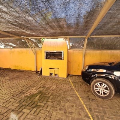 Sobrado Residencial com 74m², 2 quartos (sendo 1 suíte), 3 garagens, no bairro Ingleses em Florianópolis