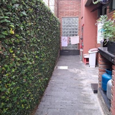 Casa Residencial com 200m², 3 quartos (sendo 1 suíte), 2 garagens, no bairro Pedra Branca em Palhoça
