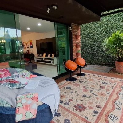Casa Residencial com 200m², 3 quartos (sendo 1 suíte), 2 garagens, no bairro Pedra Branca em Palhoça