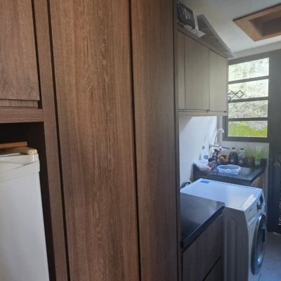 Casa Residencial com 236m², 3 quartos (sendo 1 suíte), 2 garagens, no bairro Coqueiros em Florianópolis