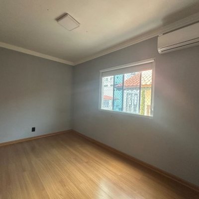 Apartamentos com 54m², 2 quartos, 1 garagem, no bairro Kobrasol em São José