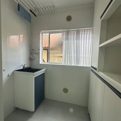 Apartamentos com 54m², 2 quartos, 1 garagem, no bairro Kobrasol em São José