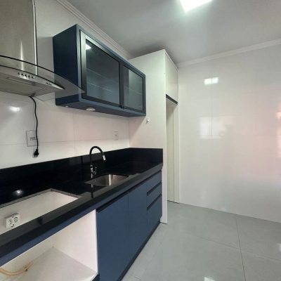 Apartamentos com 54m², 2 quartos, 1 garagem, no bairro Kobrasol em São José