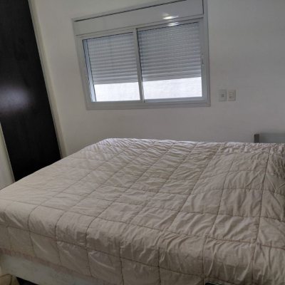 Casa Residencial com 193m², 4 quartos (sendo 2 suítes), 2 garagens, no bairro Córrego Grande em Florianópolis