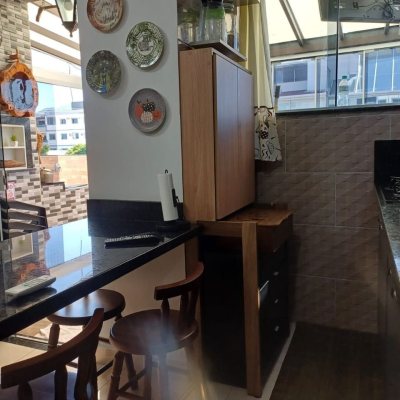 Apartamentos com 87m², 2 quartos (sendo 1 suíte), 1 garagem, no bairro Ingleses do Rio Vermelho em Florianópolis