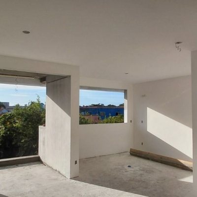 Apartamentos com 49m², 1 quarto, 1 garagem, no bairro Cachoeira Do Bom Jesus em Florianópolis