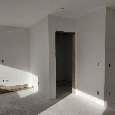 Apartamentos com 49m², 1 quarto, 1 garagem, no bairro Cachoeira Do Bom Jesus em Florianópolis
