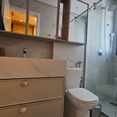 Apartamentos com 180m², 4 quartos (sendo 3 suítes), 4 garagens, no bairro Centro em Florianópolis