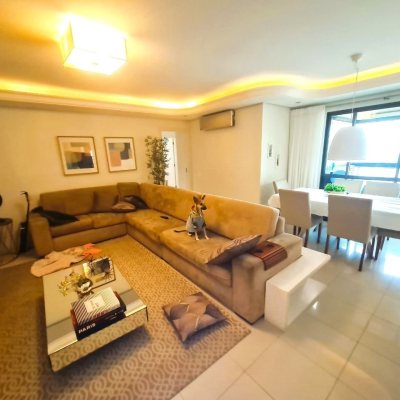Apartamentos com 126m², 3 quartos (sendo 1 suíte), 2 garagens, no bairro Estreito em Florianópolis