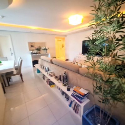 Apartamentos com 126m², 3 quartos (sendo 1 suíte), 2 garagens, no bairro Estreito em Florianópolis