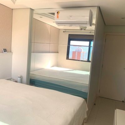 Apartamentos com 126m², 3 quartos (sendo 1 suíte), 2 garagens, no bairro Estreito em Florianópolis