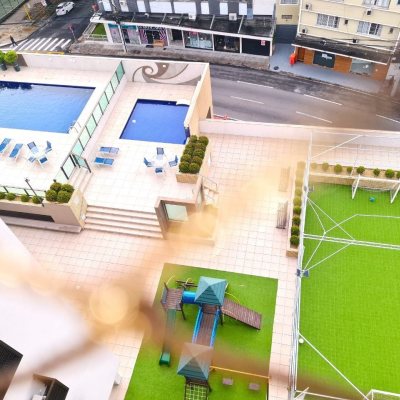 Apartamentos com 126m², 3 quartos (sendo 1 suíte), 2 garagens, no bairro Estreito em Florianópolis