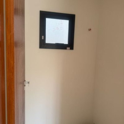 Sobrado Residencial com 107m², 3 quartos (sendo 1 suíte), 1 garagem, no bairro Potecas em São José