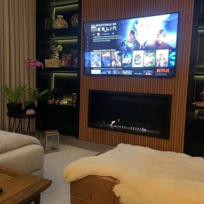 Sobrado Residencial com 207m², 3 quartos (sendo 3 suítes), 2 garagens, no bairro Córrego Grande em Florianópolis