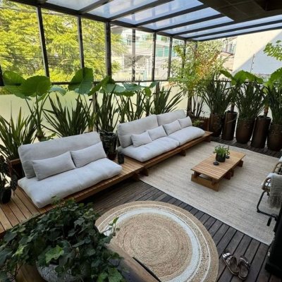 Sobrado Residencial com 207m², 3 quartos (sendo 3 suítes), 2 garagens, no bairro Córrego Grande em Florianópolis