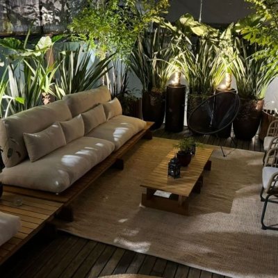 Sobrado Residencial com 207m², 3 quartos (sendo 3 suítes), 2 garagens, no bairro Córrego Grande em Florianópolis