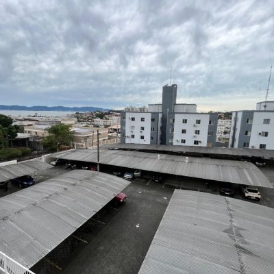 Apartamentos com 55m², 2 quartos, 1 garagem, no bairro Serraria em São José