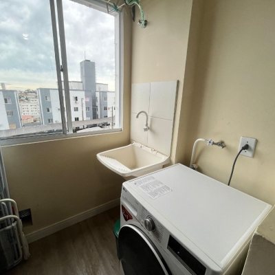 Apartamentos com 55m², 2 quartos, 1 garagem, no bairro Serraria em São José
