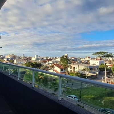 Cobertura com 107m², 2 quartos (sendo 2 suítes), 1 garagem, no bairro Ingleses do Rio Vermelho em Florianópolis