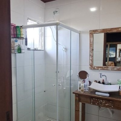 Cobertura com 107m², 2 quartos (sendo 2 suítes), 1 garagem, no bairro Ingleses do Rio Vermelho em Florianópolis