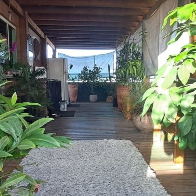 Cobertura com 107m², 2 quartos (sendo 2 suítes), 1 garagem, no bairro Ingleses do Rio Vermelho em Florianópolis