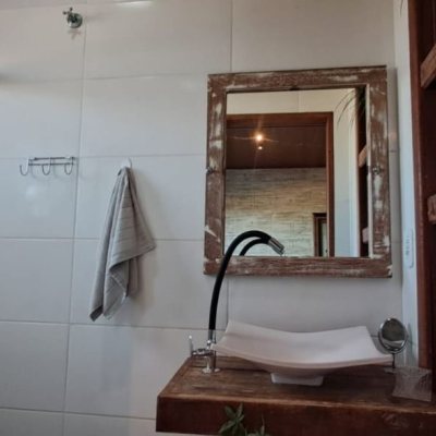 Cobertura com 107m², 2 quartos (sendo 2 suítes), 1 garagem, no bairro Ingleses do Rio Vermelho em Florianópolis