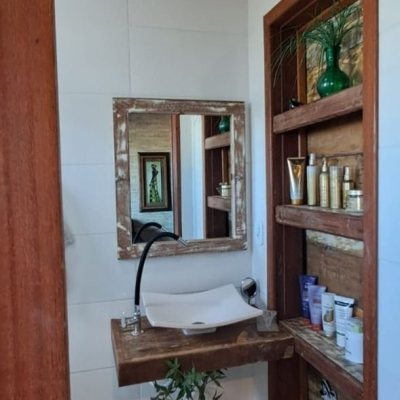 Cobertura com 107m², 2 quartos (sendo 2 suítes), 1 garagem, no bairro Ingleses do Rio Vermelho em Florianópolis