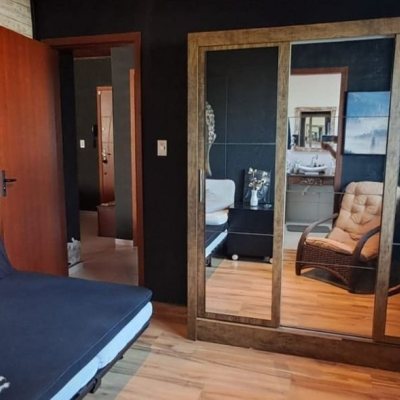 Cobertura com 107m², 2 quartos (sendo 2 suítes), 1 garagem, no bairro Ingleses do Rio Vermelho em Florianópolis