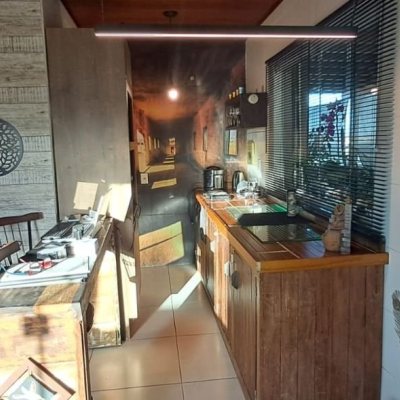 Cobertura com 107m², 2 quartos (sendo 2 suítes), 1 garagem, no bairro Ingleses do Rio Vermelho em Florianópolis