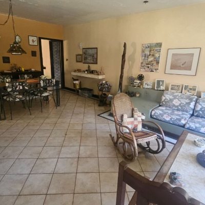 Casa Residencial com 241m², 4 quartos (sendo 2 suítes), 3 garagens, no bairro Jardim  Anchieta em Florianópolis